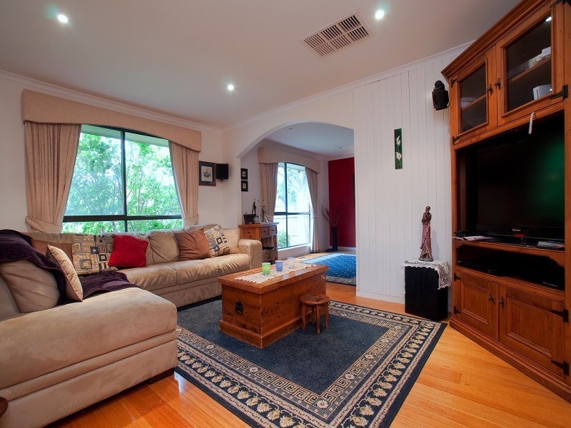 16 Lochaber Avenue, Frankston VIC 3199