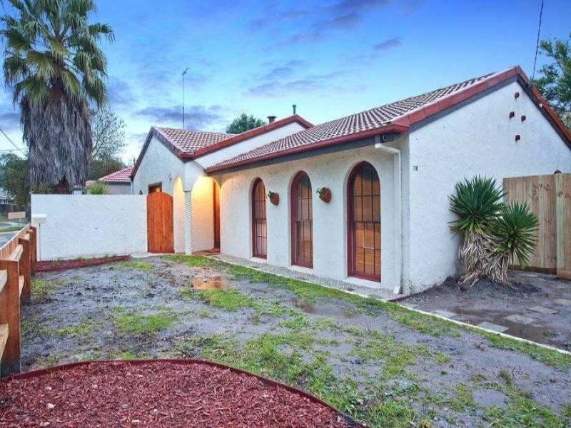 110 Hillcrest Road, Frankston VIC 3199
