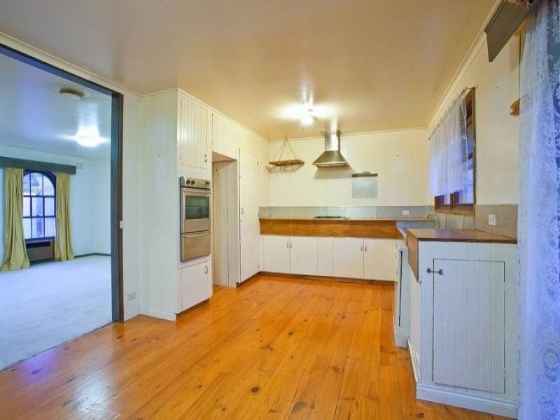 110 Hillcrest Road, Frankston VIC 3199