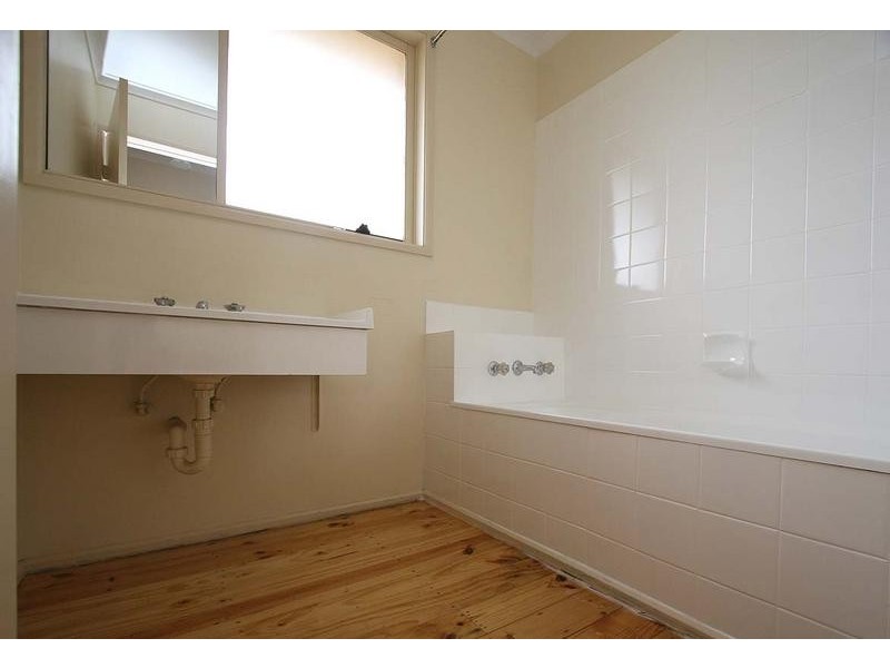 72 Taketa Crescent, Frankston VIC 3199