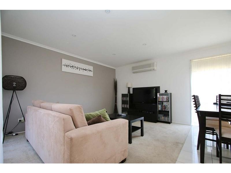1/7-9 Bushlark Drive, Carrum Downs VIC 3201