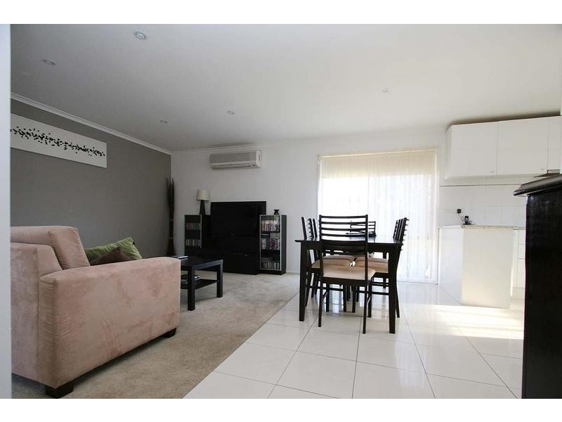 1/7-9 Bushlark Drive, Carrum Downs VIC 3201