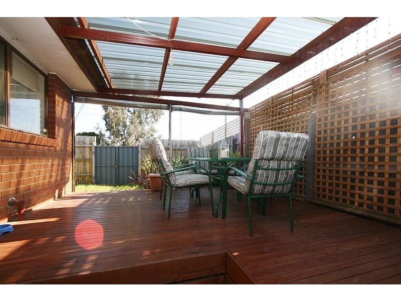 1/7-9 Bushlark Drive, Carrum Downs VIC 3201