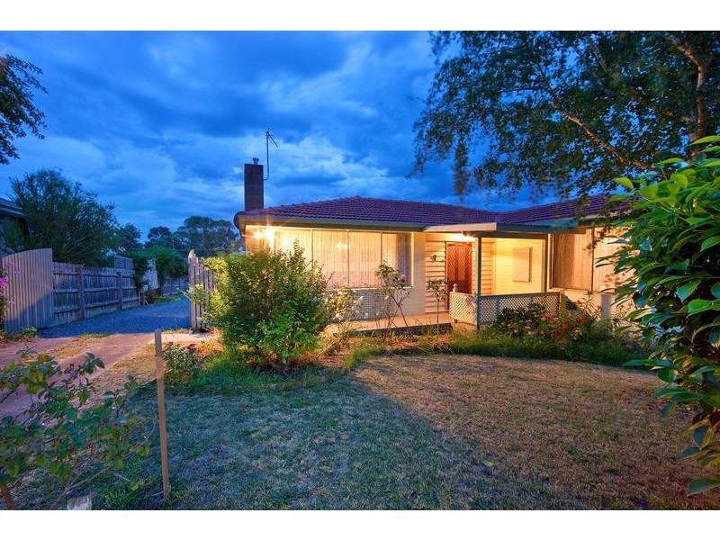 29 Derna Crescent, Frankston VIC 3199