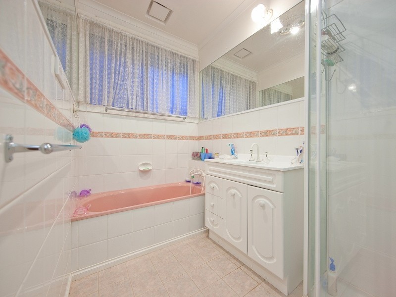 29 Derna Crescent, Frankston VIC 3199