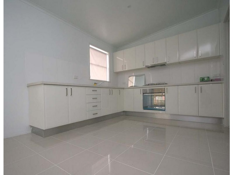 34 Whitewood Street, Frankston North VIC 3200