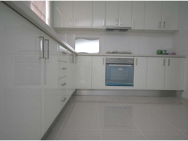 34 Whitewood Street, Frankston North VIC 3200