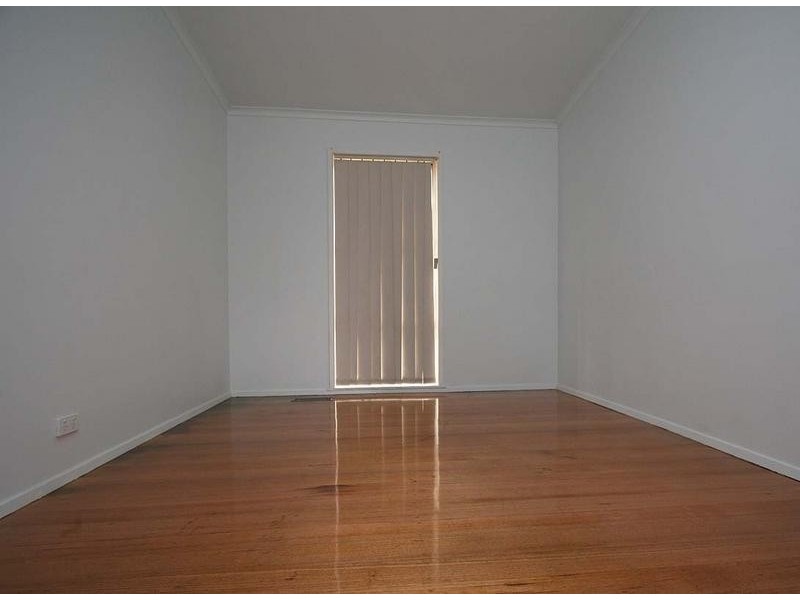 34 Whitewood Street, Frankston North VIC 3200