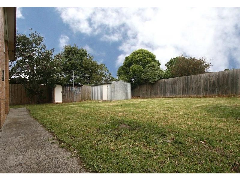 34 Whitewood Street, Frankston North VIC 3200