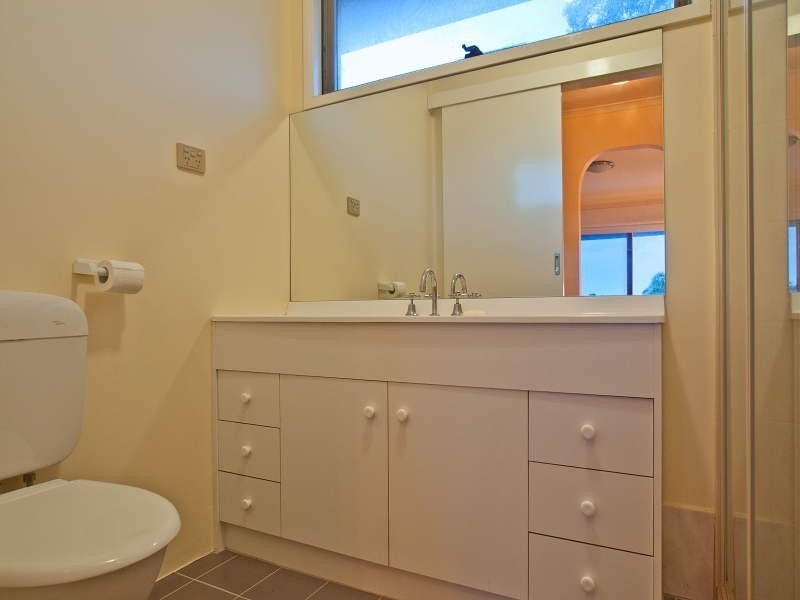 1/224 Heatherhill Road, Frankston VIC 3199