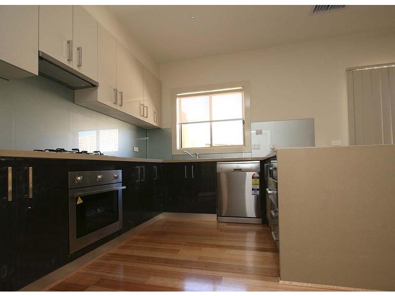 4/141-143 Kars Street, Frankston South VIC 3199