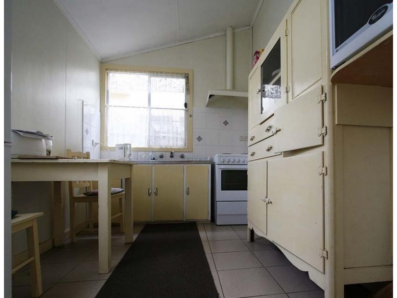 4 Orrong Avenue, Frankston VIC 3199