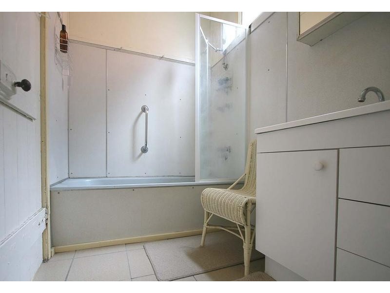 4 Orrong Avenue, Frankston VIC 3199