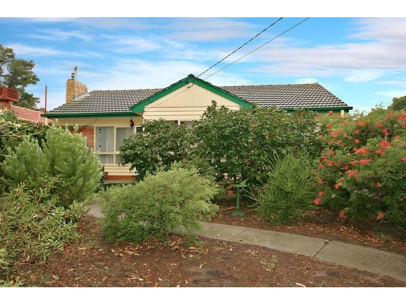 8 Newton Street, Seaford VIC 3198