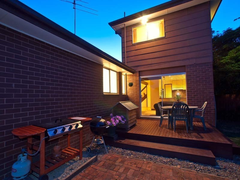 1 Emerson Close, Frankston VIC 3199