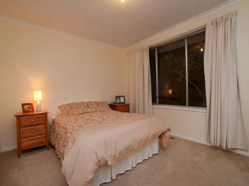 1 Emerson Close, Frankston VIC 3199