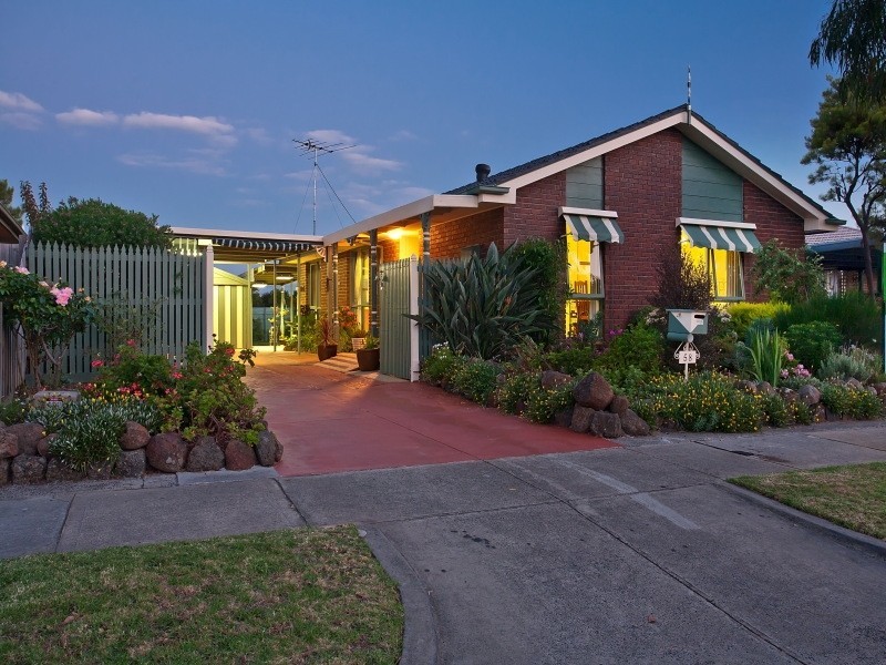 58 Dunsterville Crescent, Frankston VIC 3199