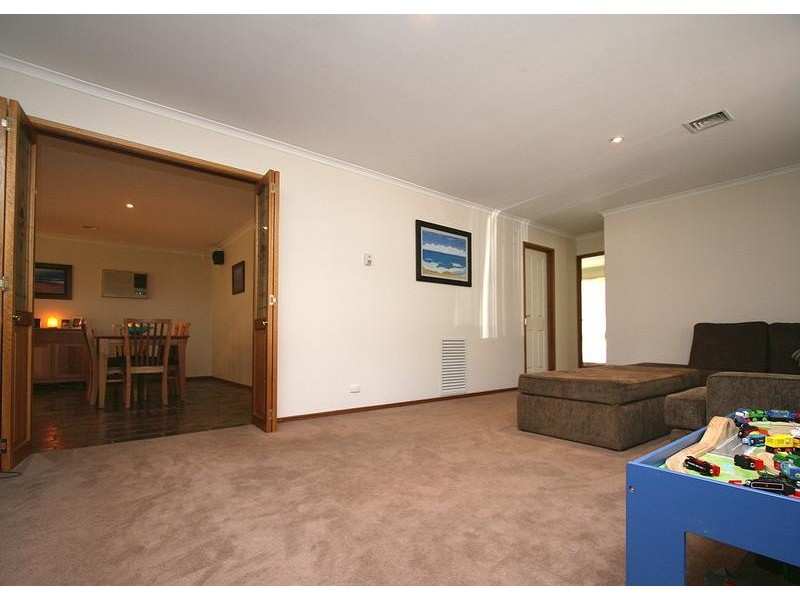 7 Maple Street, Langwarrin VIC 3910