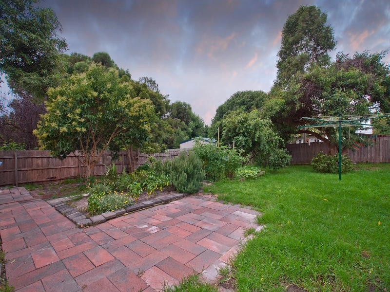 4 Kareela Road, Frankston VIC 3199