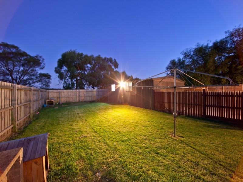 46 Airlie Grove, Seaford VIC 3198
