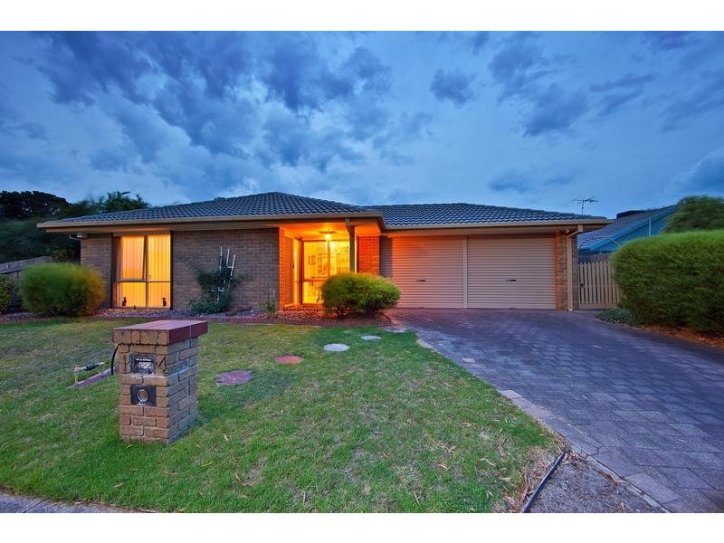14 Bokissa Drive, Frankston VIC 3199