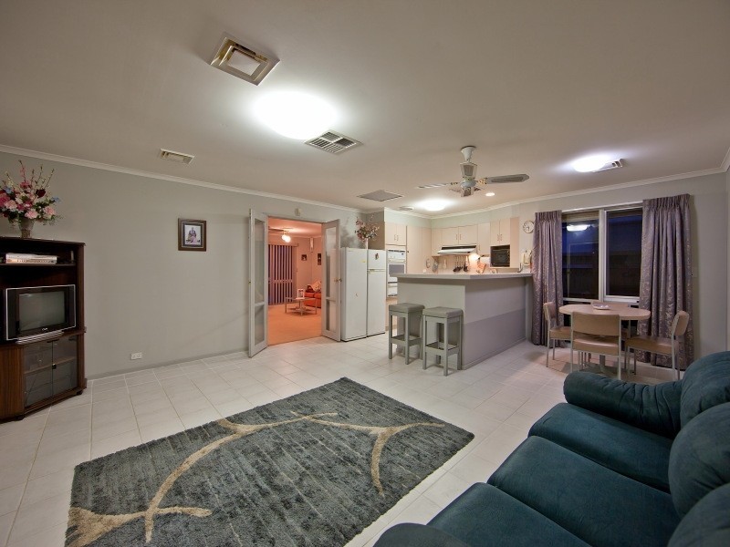 14 Bokissa Drive, Frankston VIC 3199