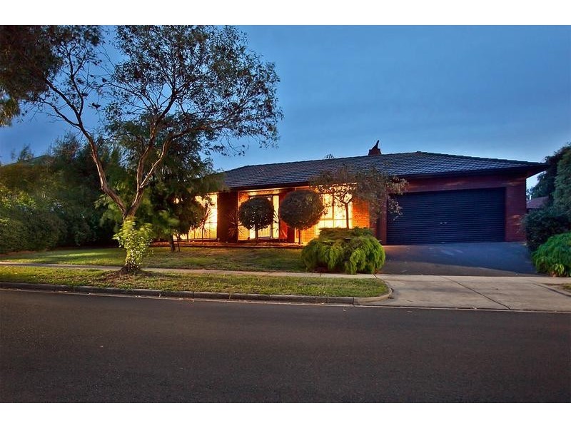 42 Aquarius Drive, Frankston VIC 3199