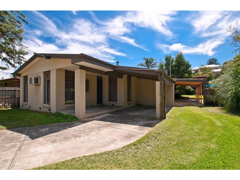 13 Ellis Street, Frankston VIC 3199