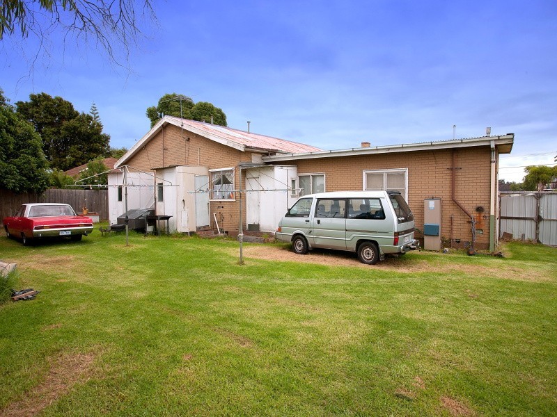 14 Duncan Avenue, Seaford VIC 3198