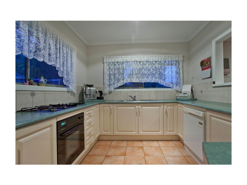 66 Brunning Crescent, Frankston North VIC 3200