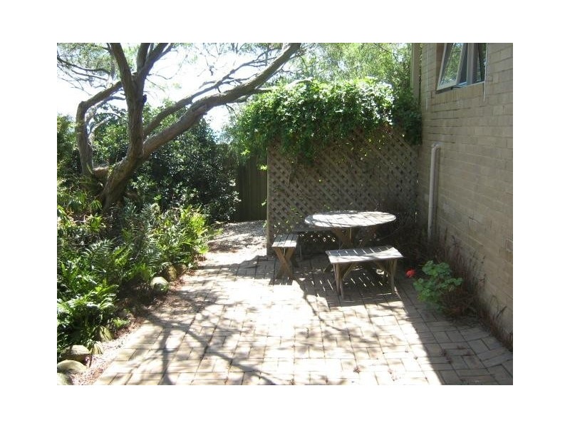 2/12 Kunyung Road, Mount Eliza VIC 3930