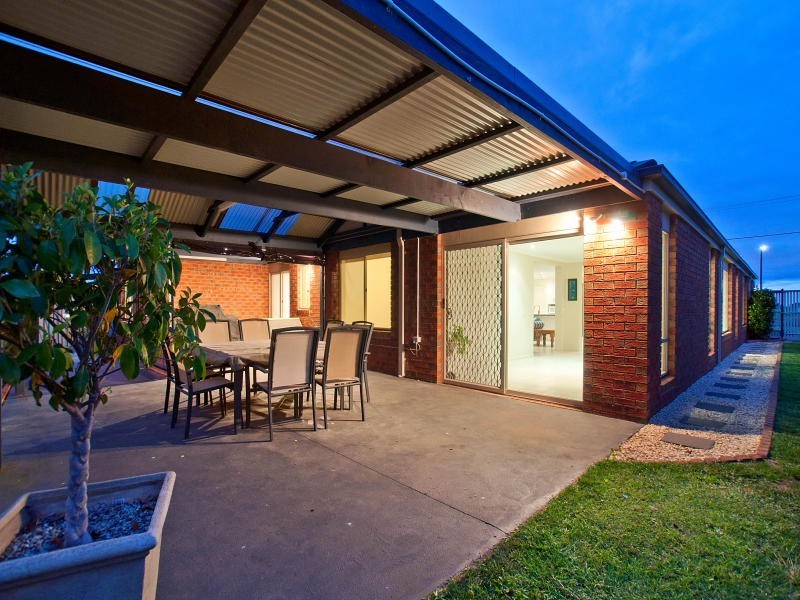 152 Gamble Road, Skye VIC 3977
