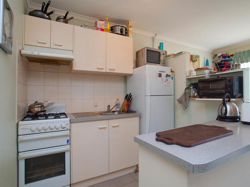 2/4 Lardner Road, Frankston VIC 3199