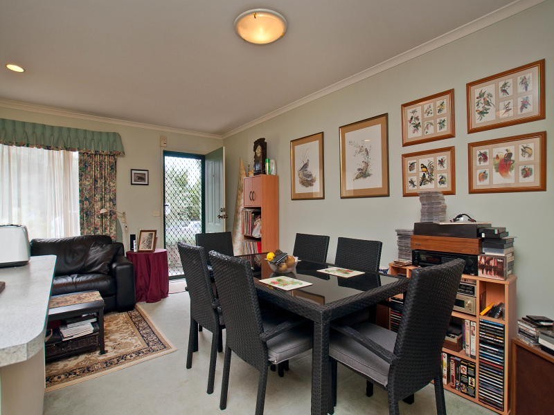 2/4 Lardner Road, Frankston VIC 3199