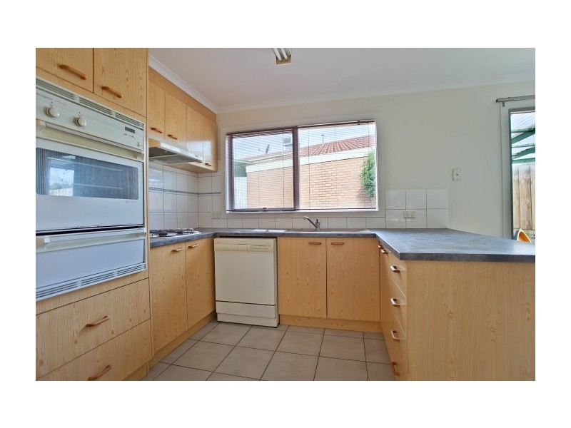 1 Justin Court, Frankston VIC 3199