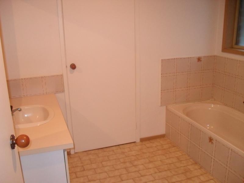 2/15 Napier Street, Mornington VIC 3931