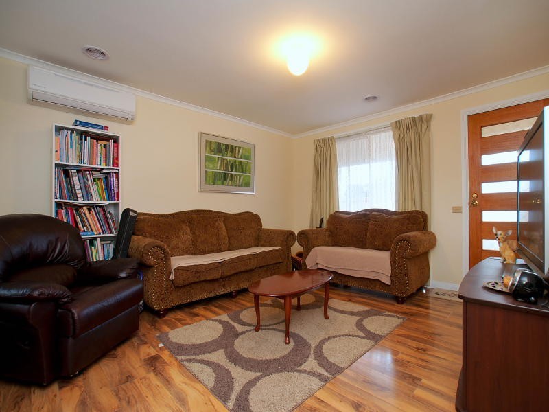 2/14 Spring Street, Hastings VIC 3915