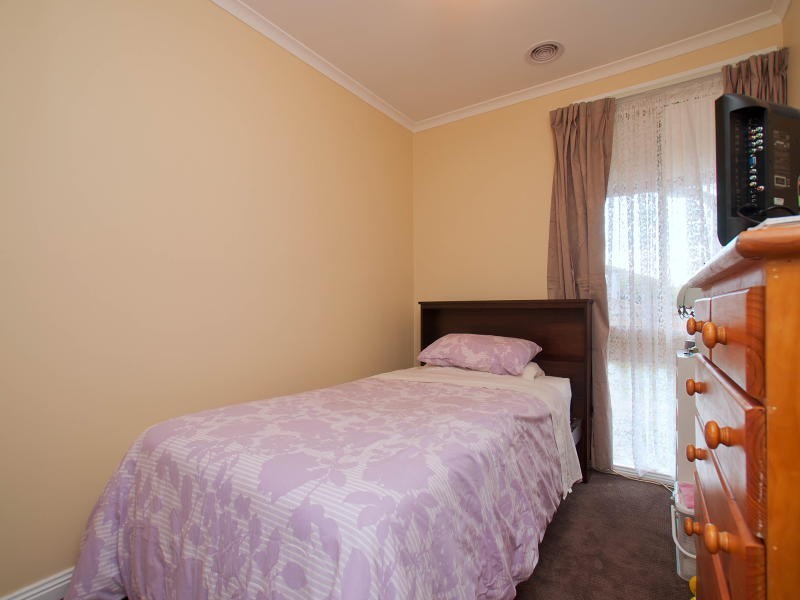 2/14 Spring Street, Hastings VIC 3915