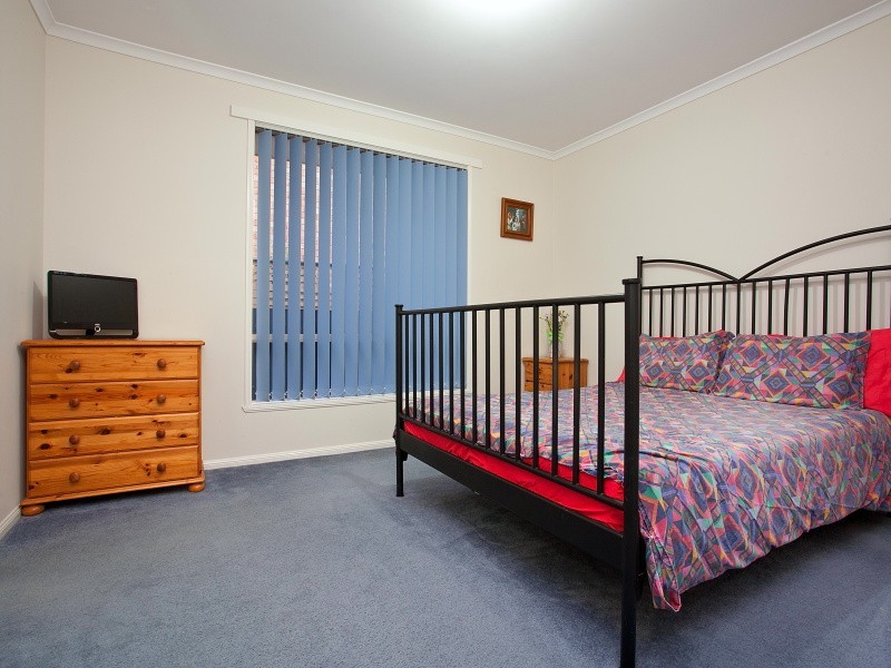 17 Postregna Way, Skye VIC 3977