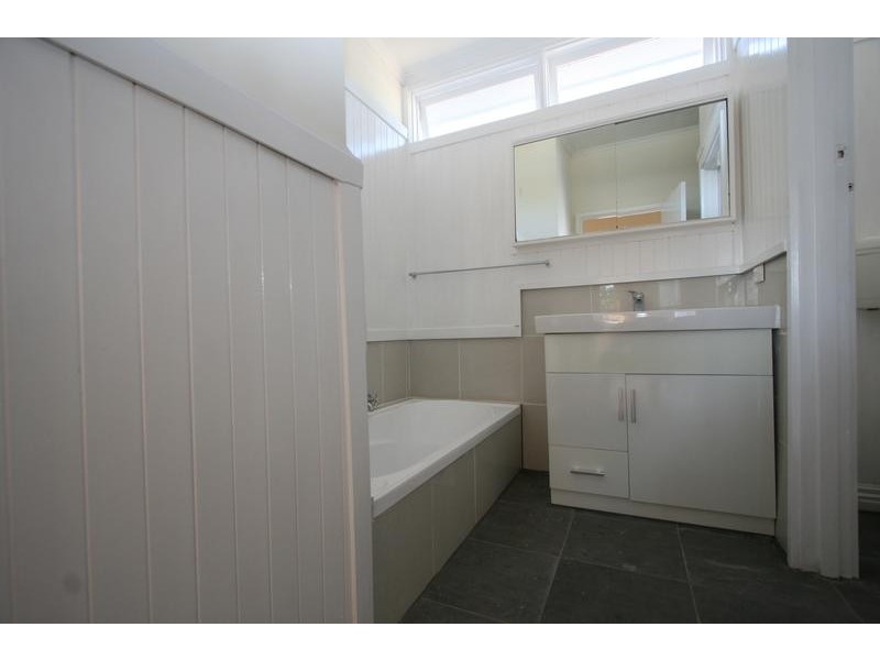 17 Coprosma Avenue, Frankston VIC 3199