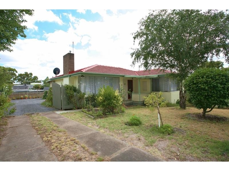 29 Derna Crescent, Frankston VIC 3199