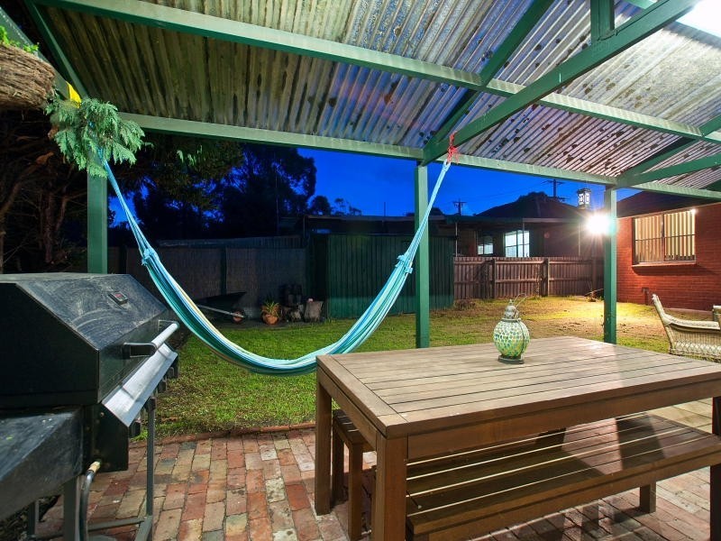 16 Armata Crescent, Frankston North VIC 3200