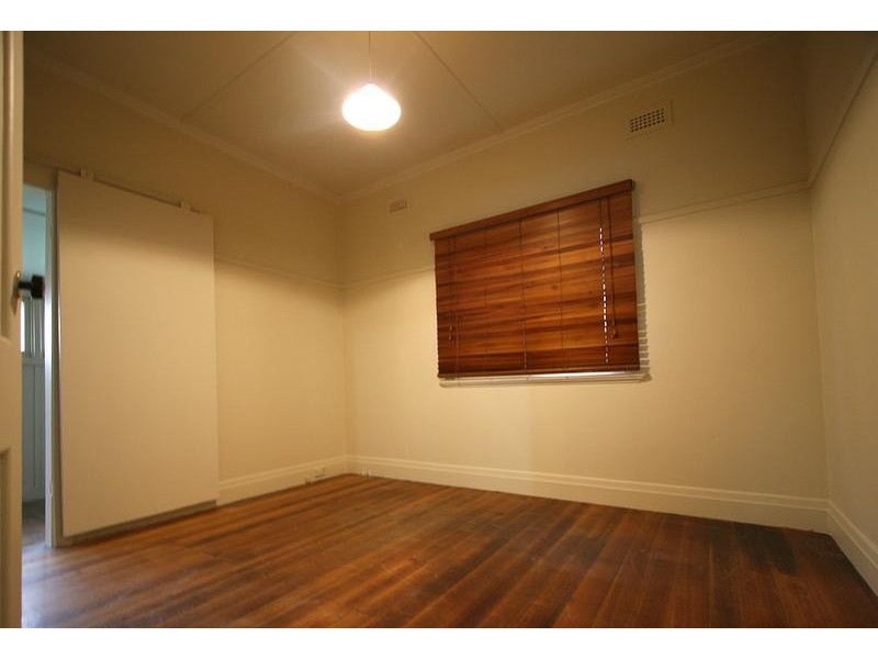 4 Ebdale Street, Frankston VIC 3199