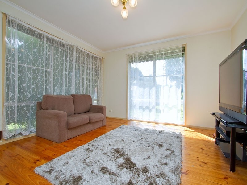 60 Tamarisk Drive, Frankston North VIC 3200