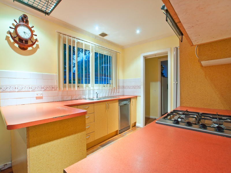 2 Coral Street, Frankston VIC 3199