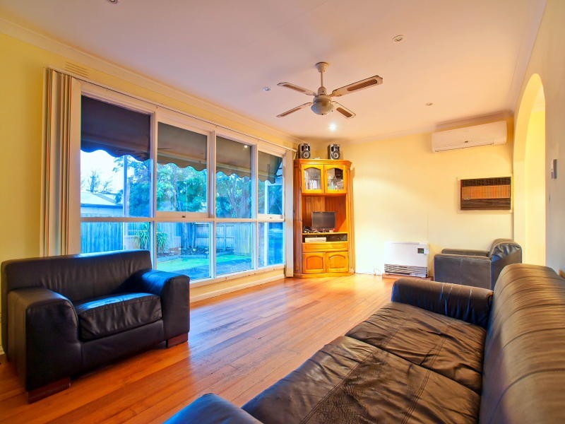 2 Coral Street, Frankston VIC 3199