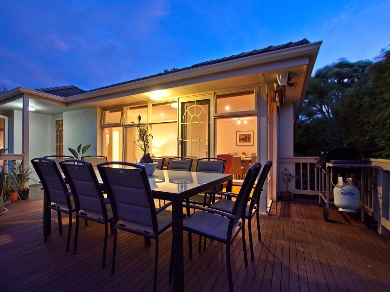 10 Tara Drive, Frankston South VIC 3199