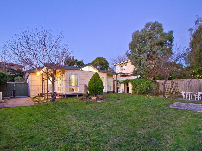 4 Marina Avenue, Frankston VIC 3199