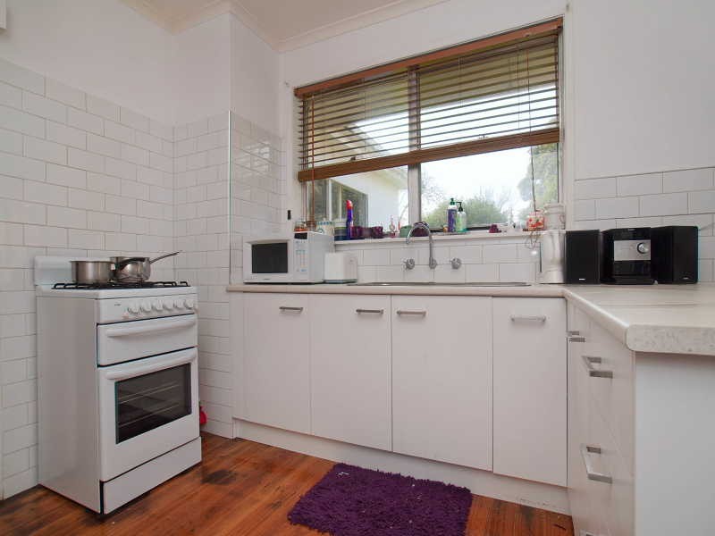 35 Nodding Avenue, Frankston North VIC 3200