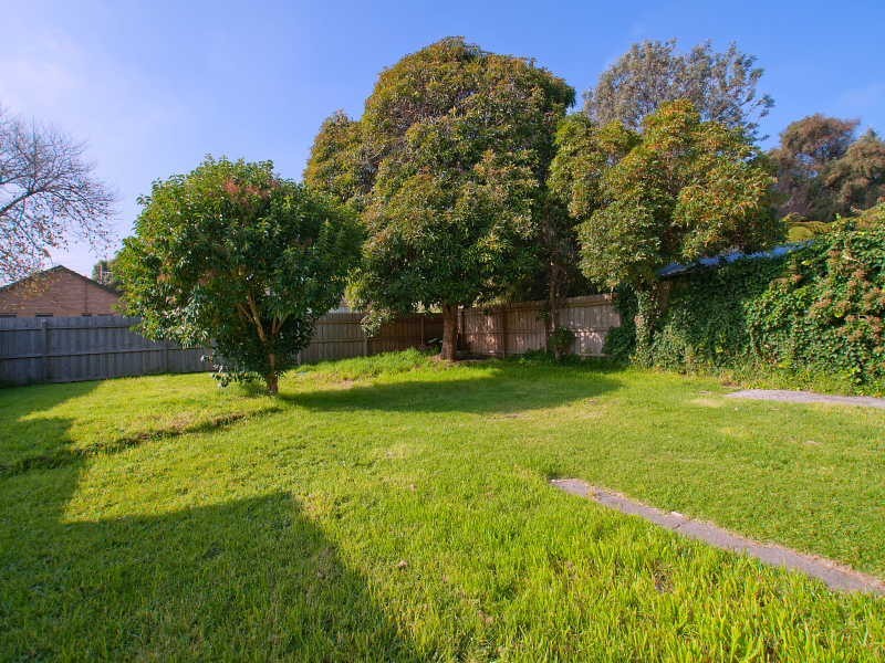 35 Nodding Avenue, Frankston North VIC 3200